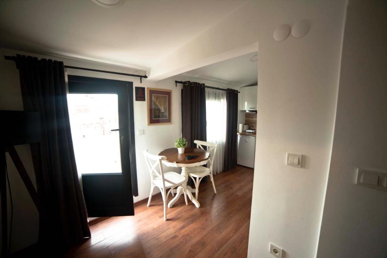 Galata Cicek Suites Istanbul Bagian luar foto