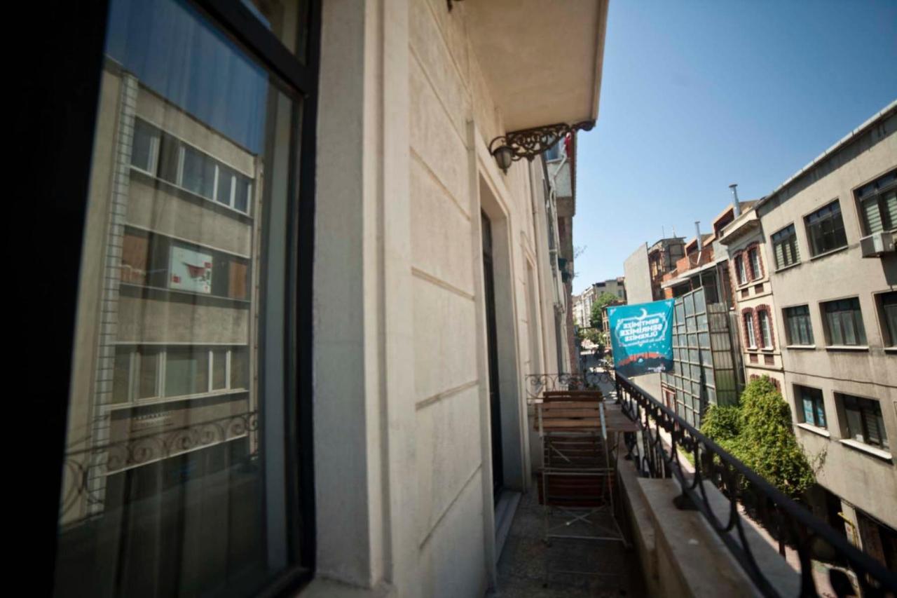 Galata Cicek Suites Istanbul Bagian luar foto