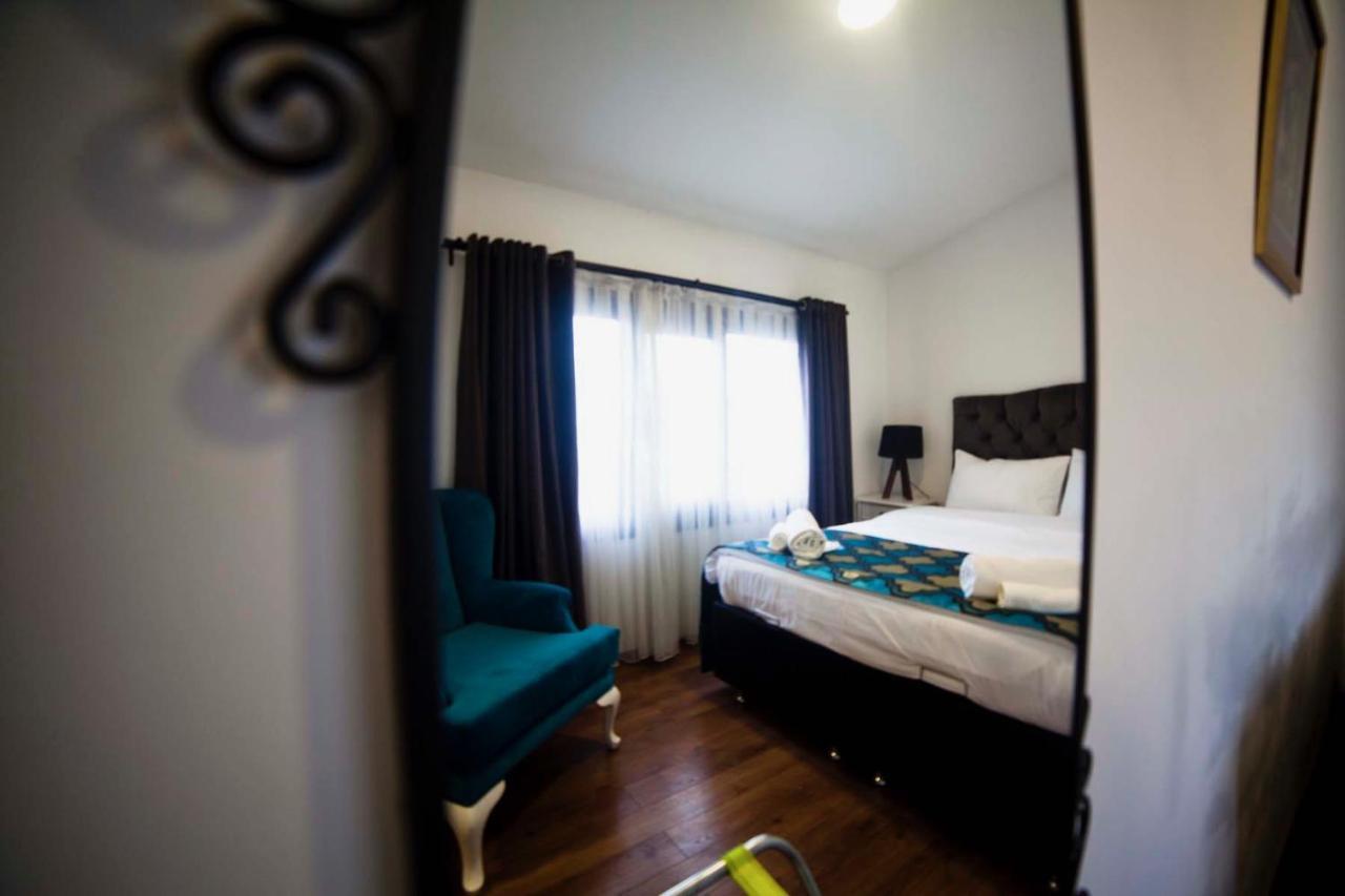 Galata Cicek Suites Istanbul Bagian luar foto